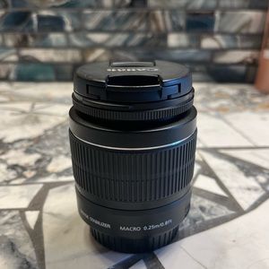 Canon EF-S 18-55mm f/3.5-5.6 IS II Lens